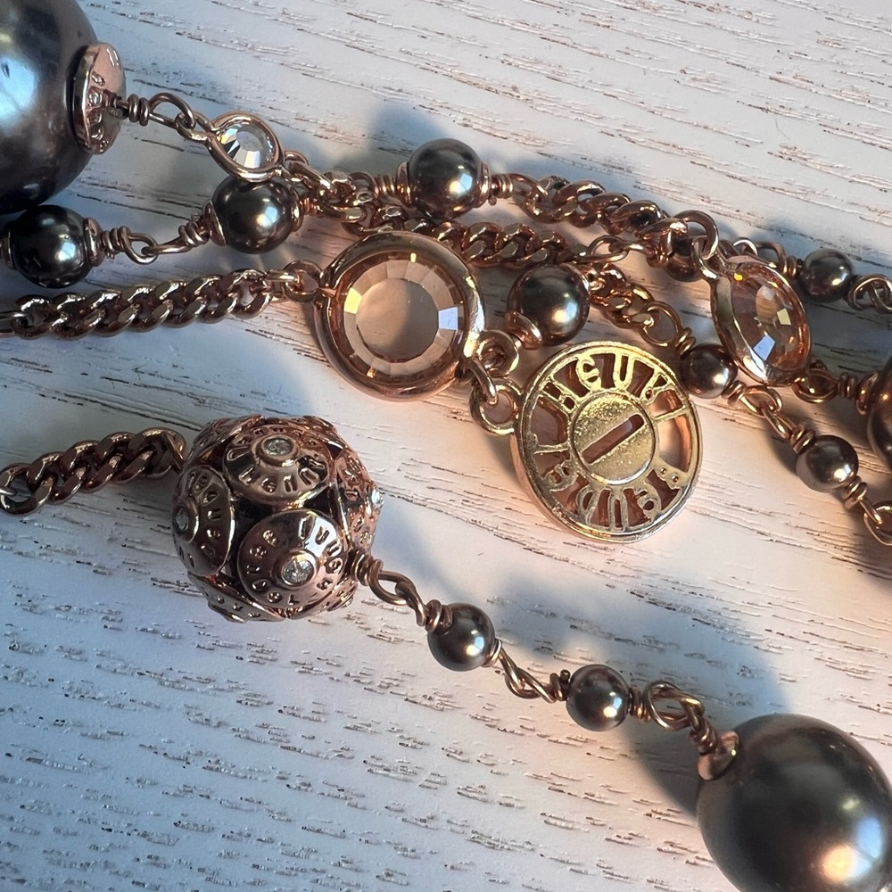 Henri Bendel Elegant Rose Gold and Crystal  Beaded Necklace - Picture 5 of 9